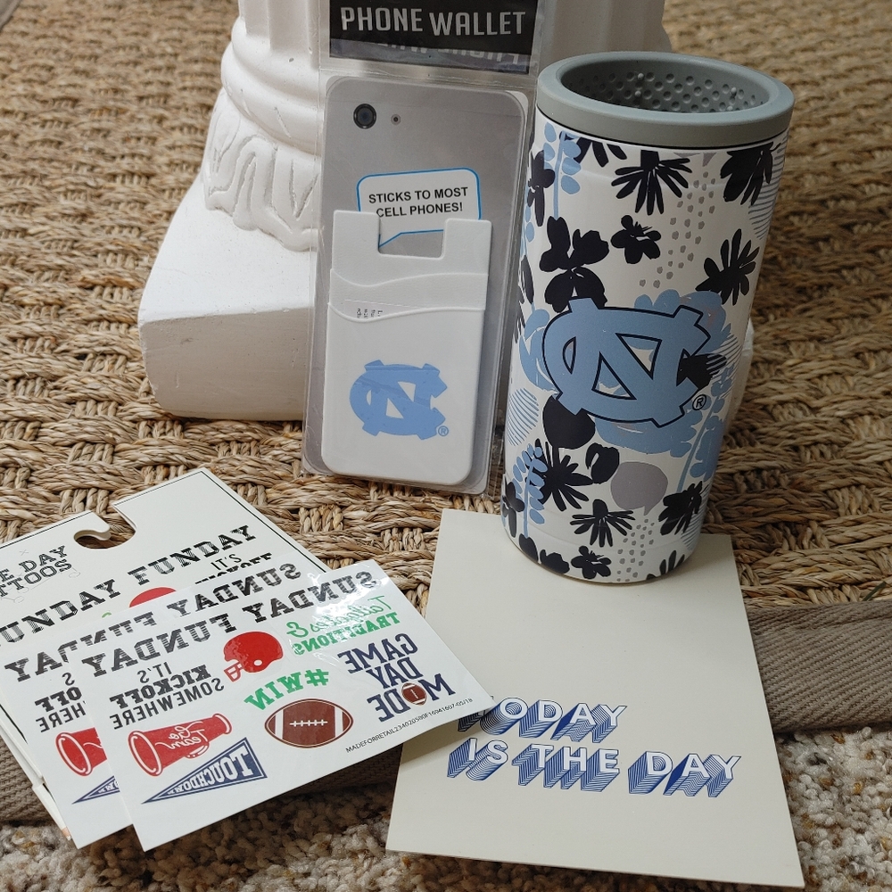 UNC TAR HEELS CAN COOLIE & PHONE ID CARD HOLDER BUNDLE